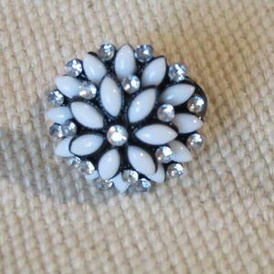 Statement ring in black, white and rhinestone
